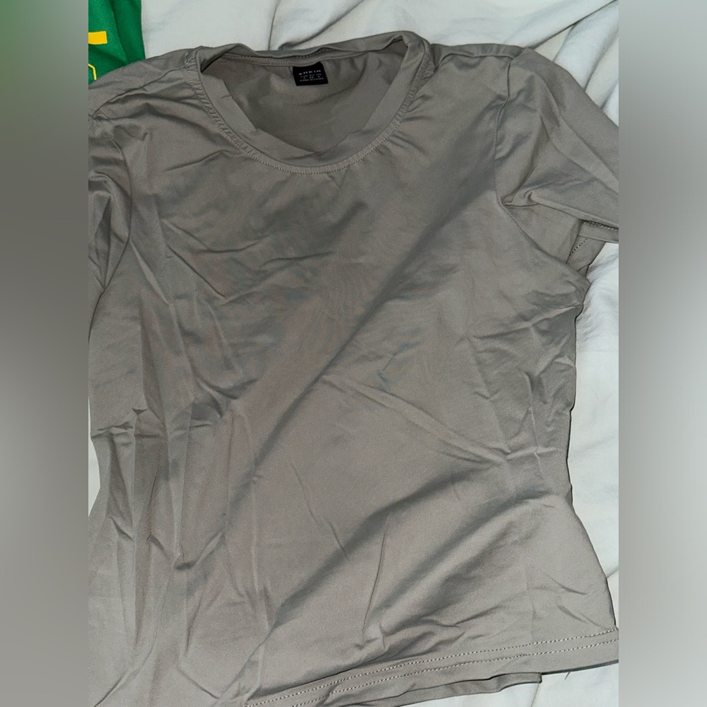 Sport Croptop in army color